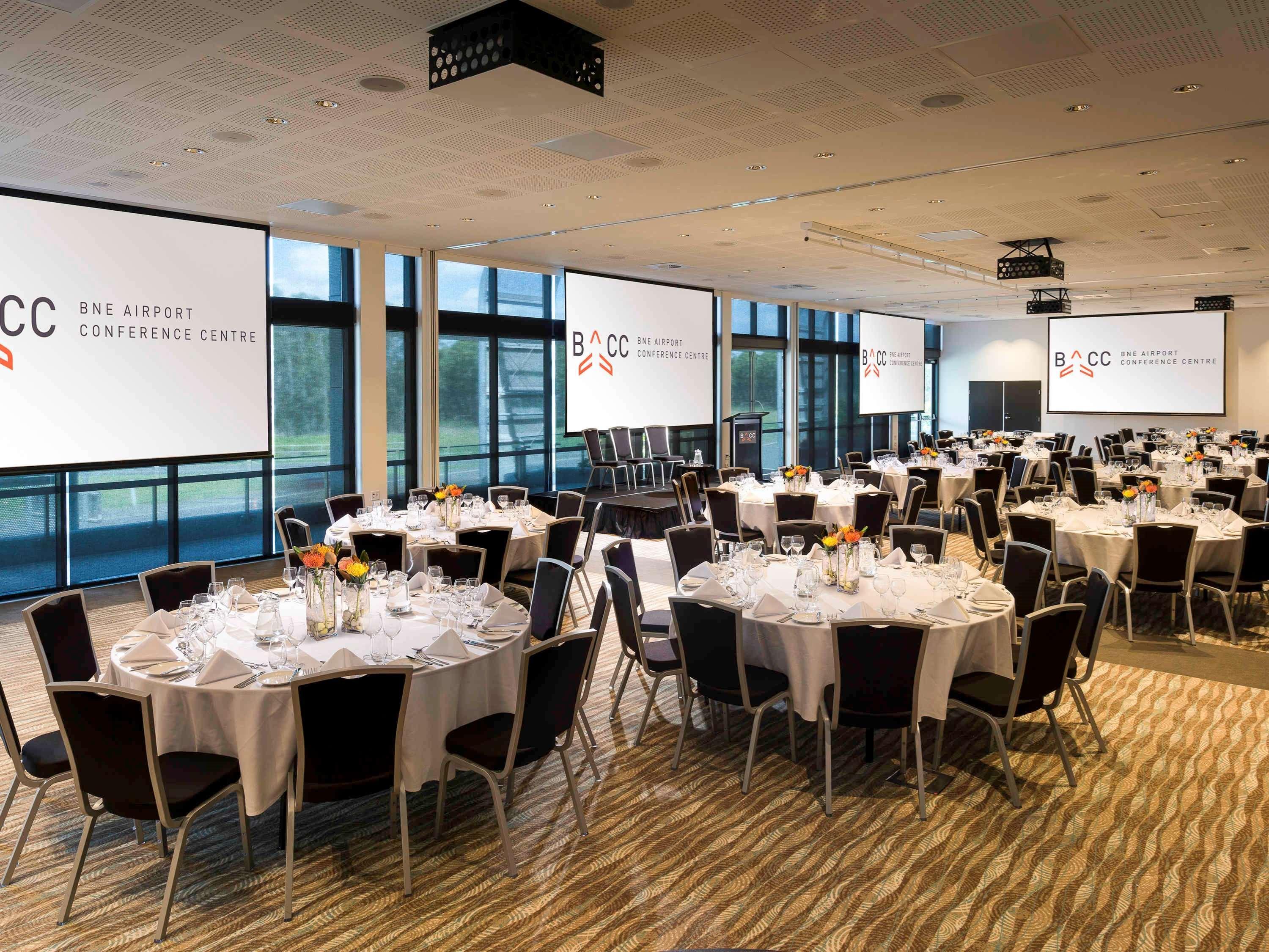 พูลแมน บริสเบน แอร์พอร์ต Hotel ภายนอก รูปภาพ The Airport Conference Centre