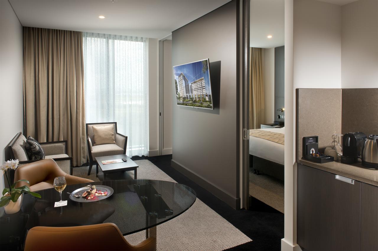 พูลแมน บริสเบน แอร์พอร์ต Hotel ภายนอก รูปภาพ A typical apartment